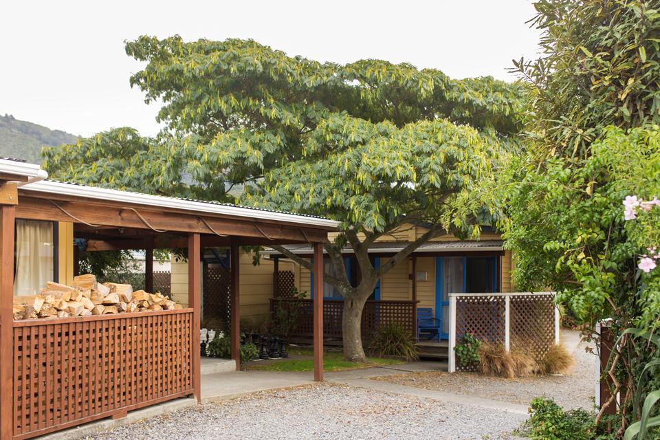 Sequoia Lodge Backpackers Picton Exterior foto